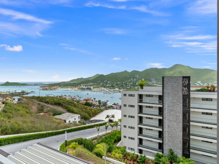 D416 – Relaxing apartment with Balcony