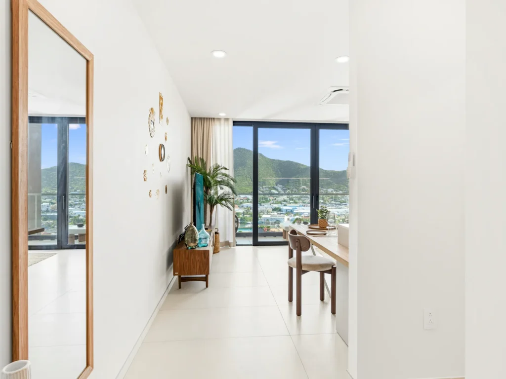 D434 1-bedroom condo at The Hills Residence, St Maarten vacation rentals in Simpson Bay