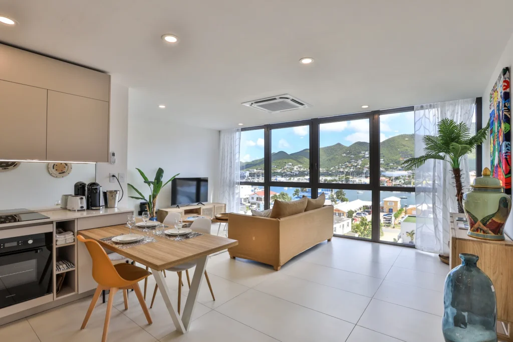 A127 stunning 2 bedroom lagoon view featured image