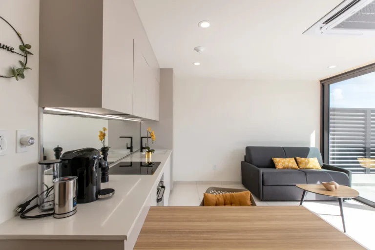 A105 1-bedroom condo, The Hills Residence in Simpson Bay, vacation rentals in Sint Maarten