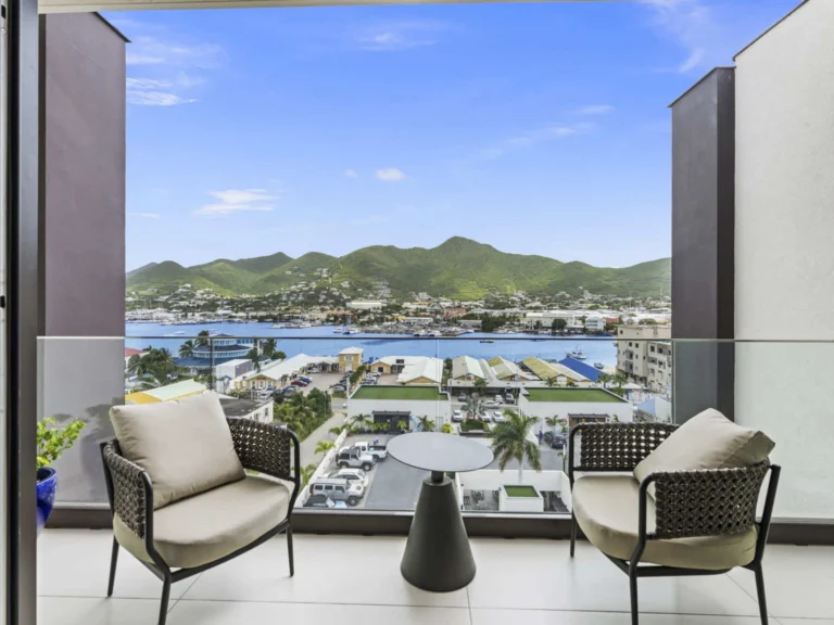 A136 The Hills Residence, SXM vacation rentals by 4U Real Estate in Simpson Bay