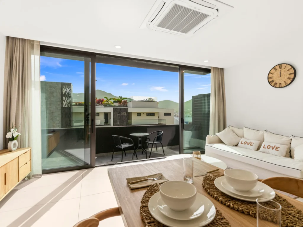 B203 1-bedroom condo at The Hills Residence, St Maarten vacation rentals in Simpson Bay