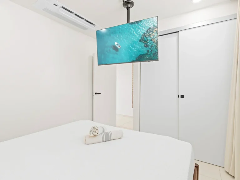 B254 The Hills Residence, 1-bedroom condo vacation rental Simpson Bay, Sint Maarten