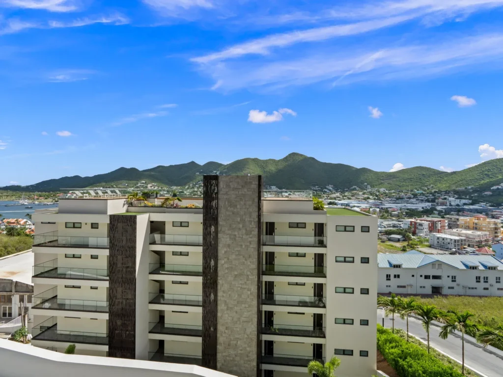 C315 1-bedroom condo at The Hills Residence, St Maarten vacation rentals in Simpson Bay