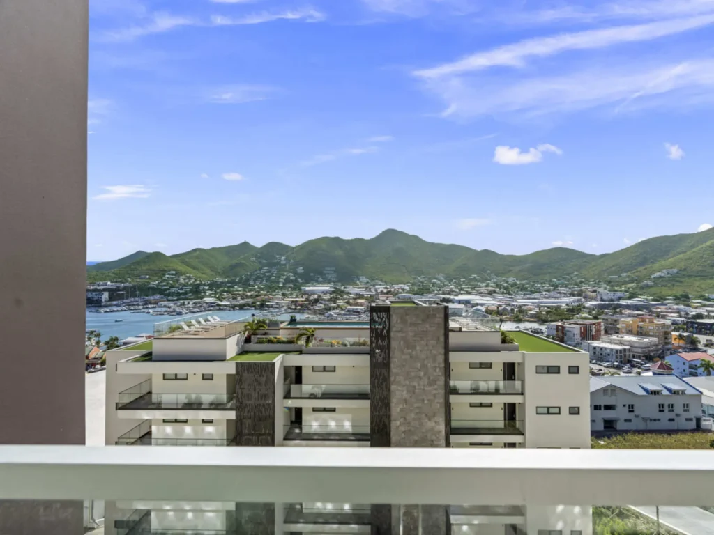 C326 1-bedroom condo at The Hills Residence, Simpson Bay vacation rentals on Sint Maarten