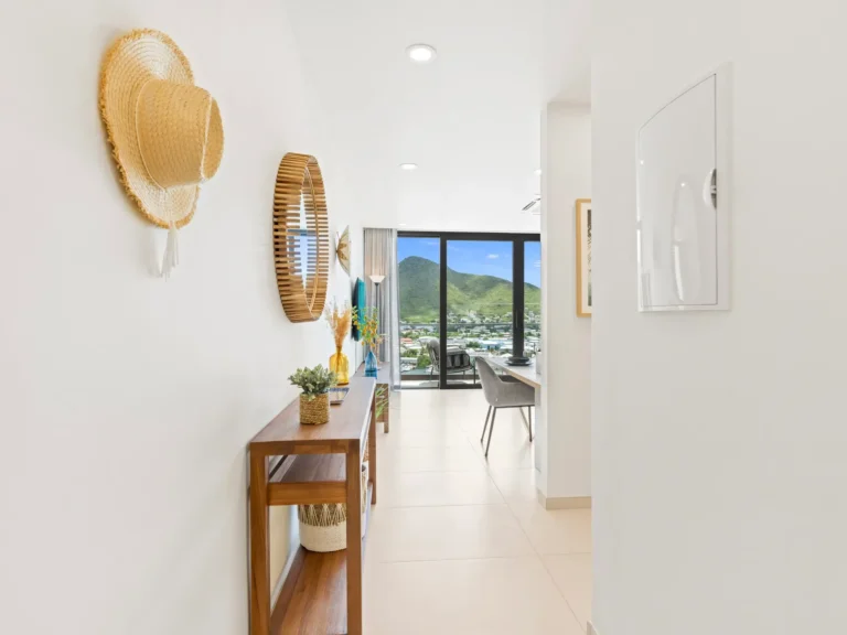 C354 The Hills Residence Simpson Bay, vacation rentals in Sint Maarten