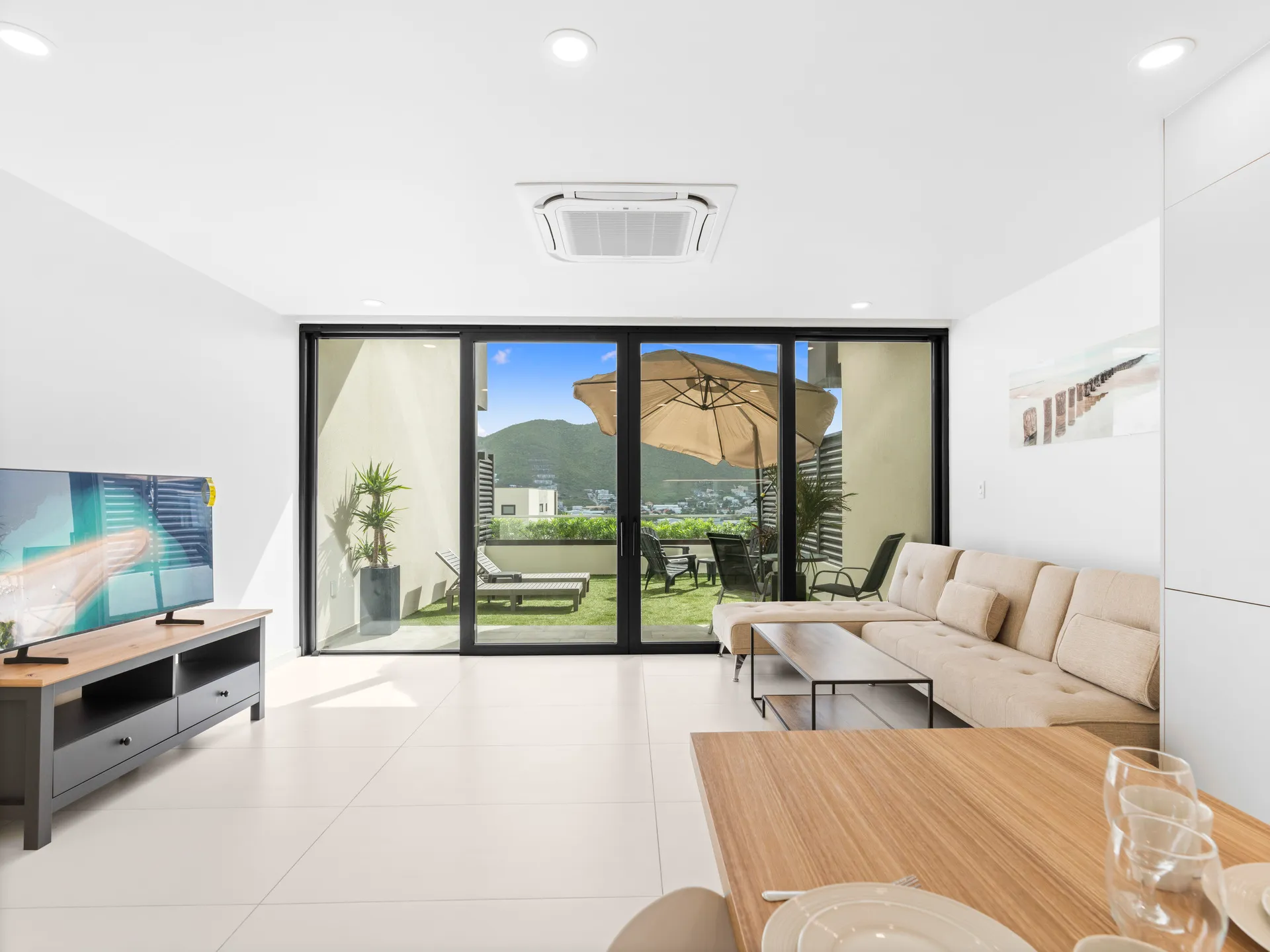 The Hills Residence - C302 (6)