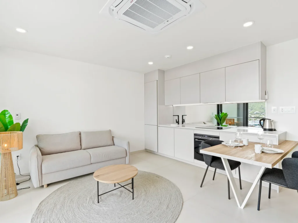 The Hills Residence - C312