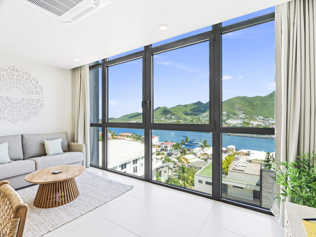 B245 - Condo avec une vue incroyable