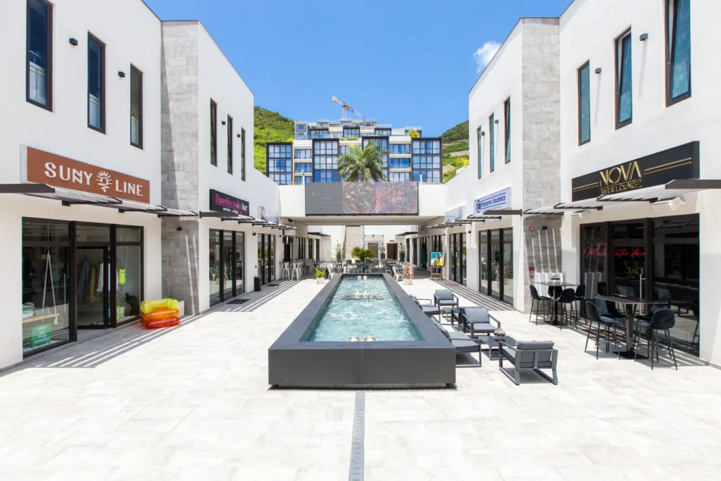 Condo in Simpson Bay, Sint Maarten, presented by 4U Real Estate with sint maarten real estate