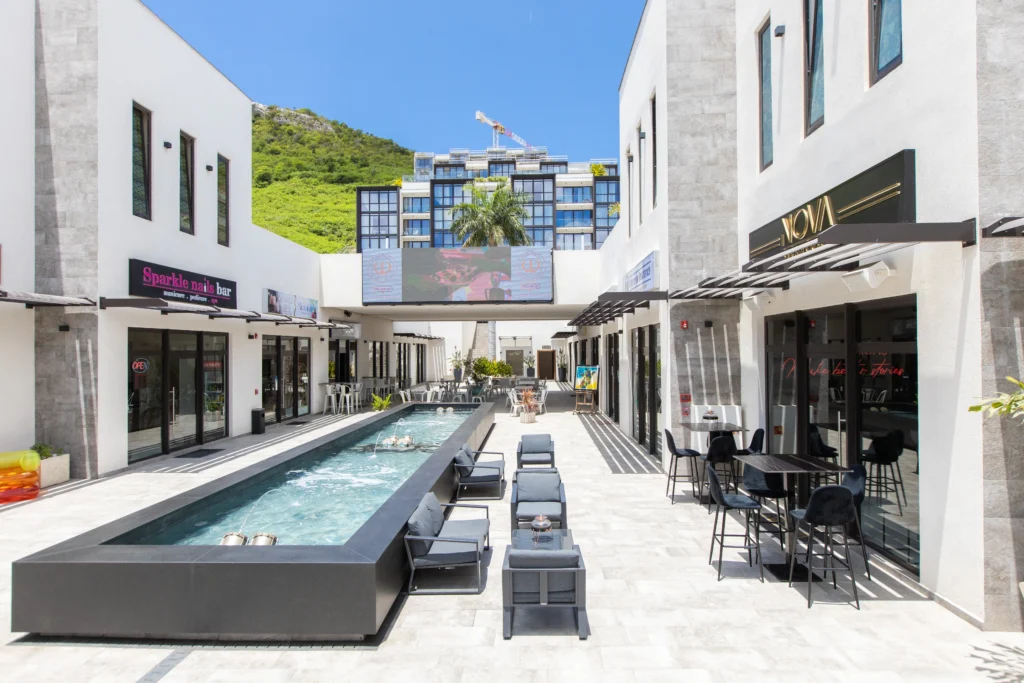 Simpson Bay condos for sale offered by 4U Real Estate on Sint Maarten