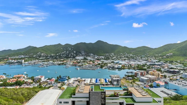 4U Real Estate presents C-313 at The Hills Residence, invest in Sint Maarten, Simpson Bay